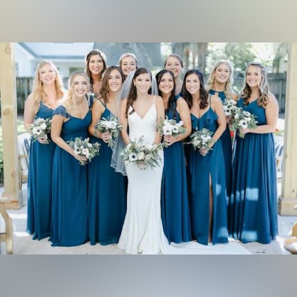 Elegant Blue Women's Dress - Picture 3 of 3